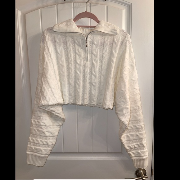 Crop Knit Sweater - Picture 3 of 5